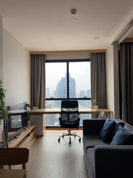 bedroom and living room of Ashton Chula-Silom