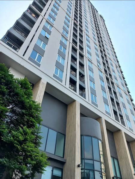 Chapter One Eco Ratchada-HuaiKhwang