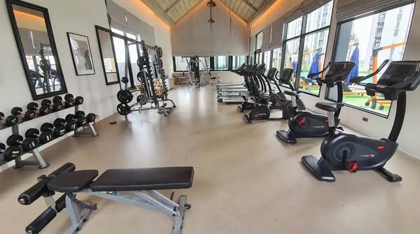 Chapter One Eco Ratchada-HuaiKhwang