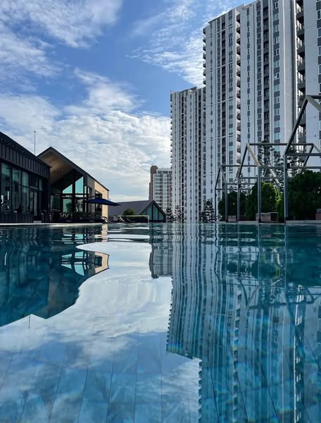 pool of Chapter One Eco Ratchada-HuaiKhwang