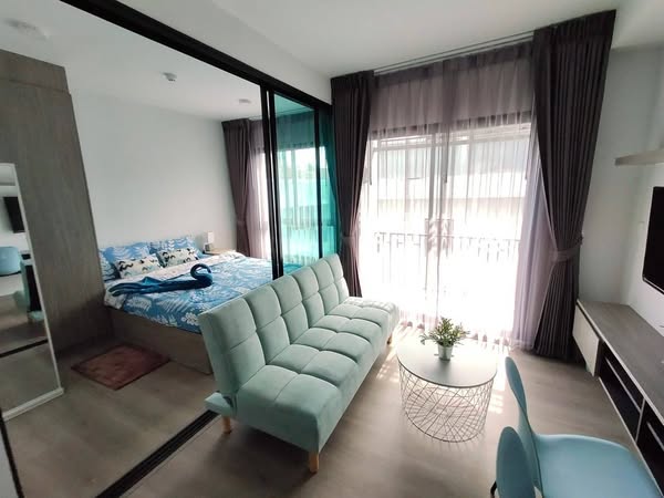 living room and bedroom of Notting Hill Sukhumvit 105
