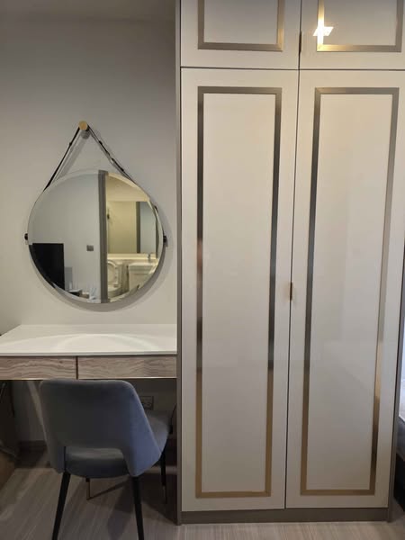 room interior of Life Asoke Hype