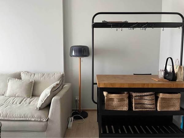 living room of Metris Phatthanakan-Ekkamai