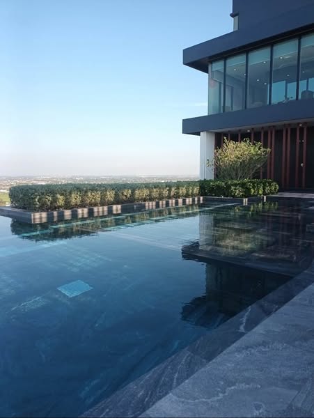 pool of The Origin Ram 209 Interchange