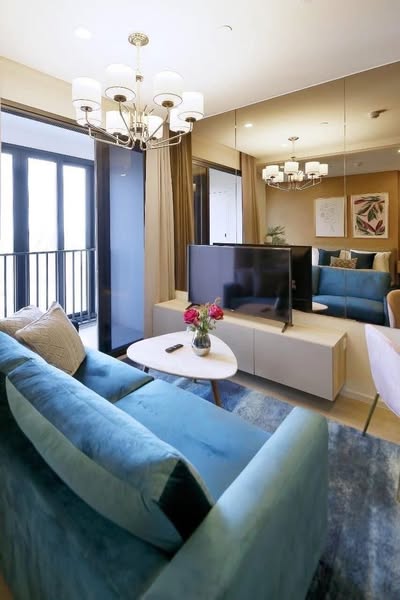 bedroom and living room of Ashton Asoke