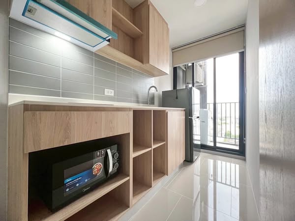 bathroom and kitchen of Chewathai Pinklao | ชีวาทัย ปิ่นเกล้า