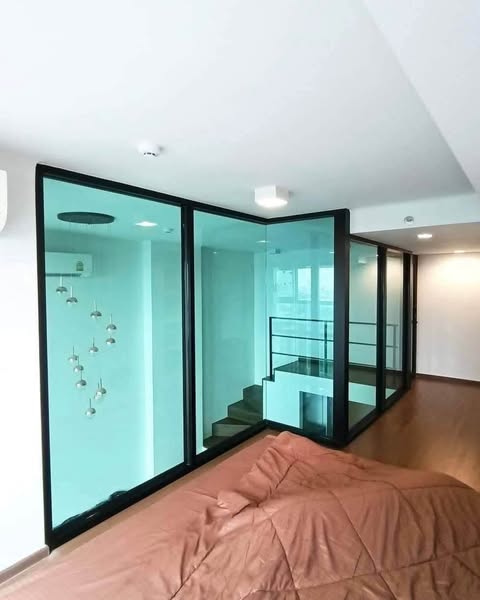 bedroom and room interior of Ideo New Rama 9