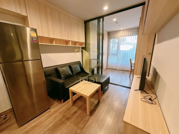 bedroom and room interior of Life Ladprao Valley