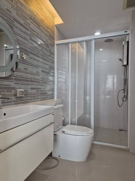 bathroom of Life@ Lat Phrao 18
