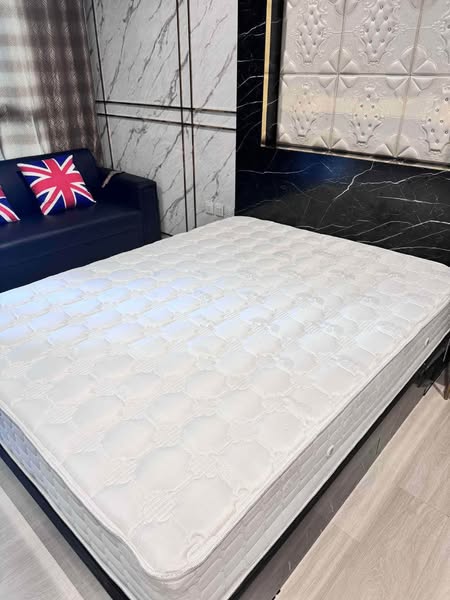 bedroom of Life One Wireless