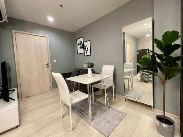 living room and room interior of Life One Wireless