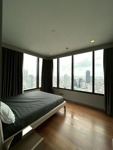 bedroom of M Silom