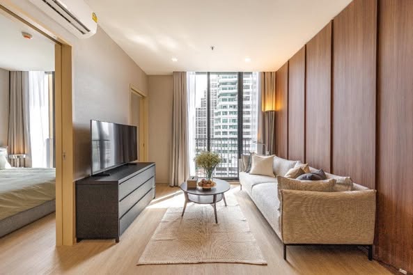 living room and bedroom of Noble State Sukhumvit 39