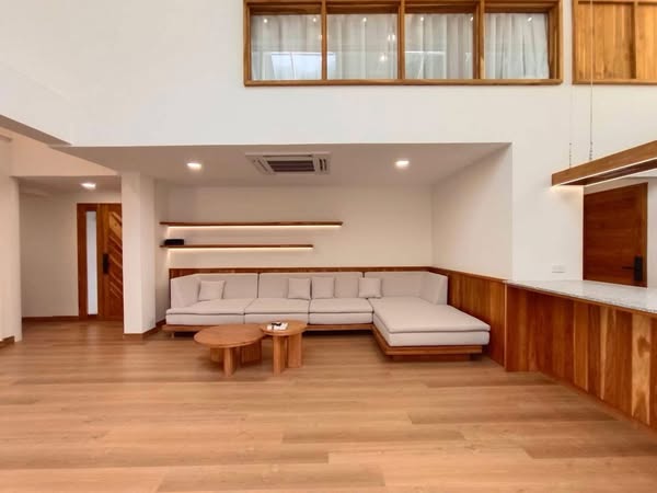 living room of Passorn Prestige Jatuchot-Watcharaphon