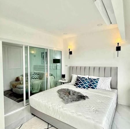 bedroom of Pattaya Plaza Condotel