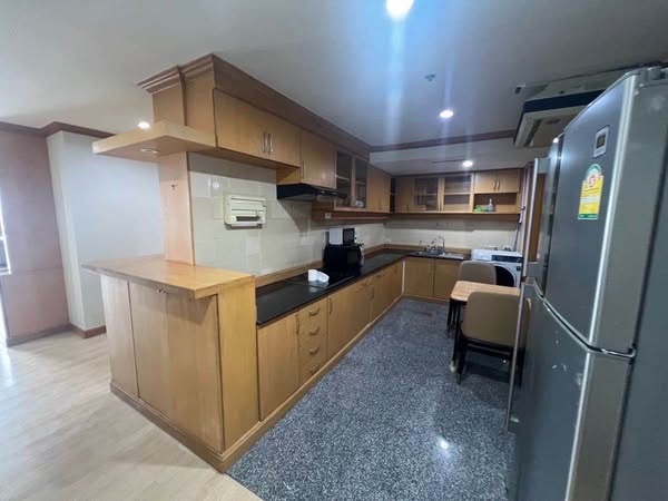 Silom Suite Condominium