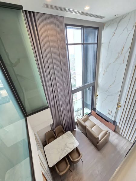 living room and room interior of The Address Siam-Ratchathewi