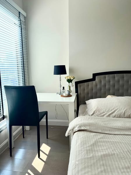bedroom of The Crest Sukhumvit 34