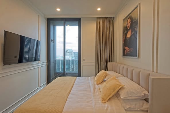 living room and bedroom of THE ESSE Sukhumvit 36