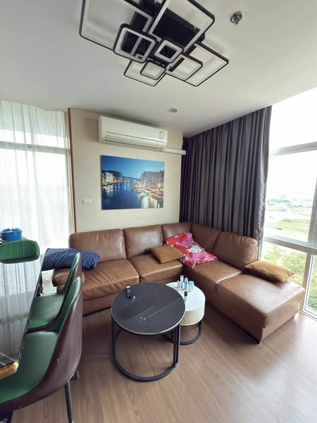 living room and bedroom of The Grand Jomtien Pattaya Beach
