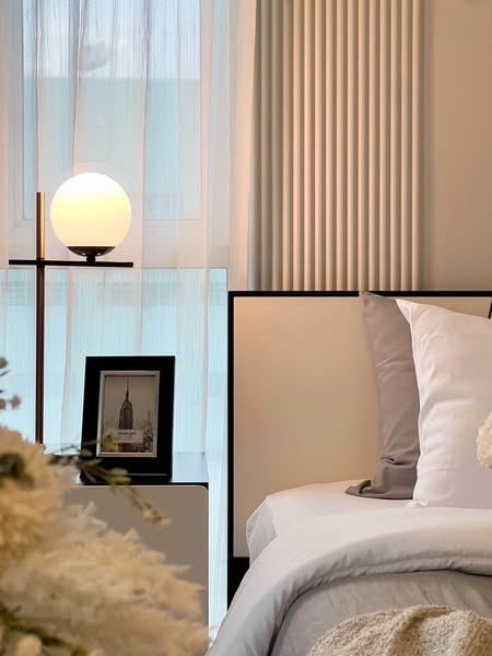 bedroom of Tourmaline Gold