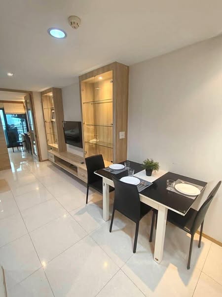 room interior of Waterford Diamond Tower