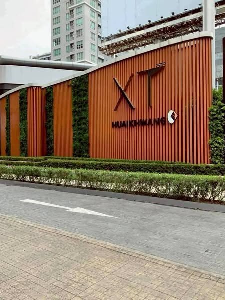 XT HUAIKHWANG