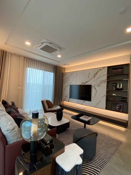 bedroom and living room of มัณฑนา บางนา กม.15 | MANTANA Bangna km. 15