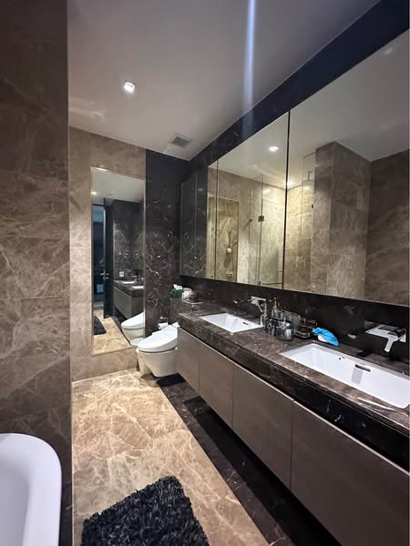 bathroom of 28 Chidlom