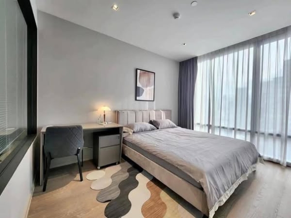 bedroom and room interior of Ashton Silom
