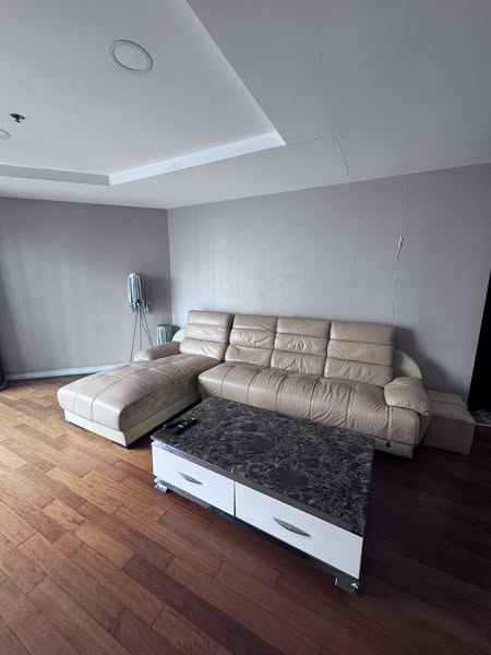 living room of Belle Grand Rama 9