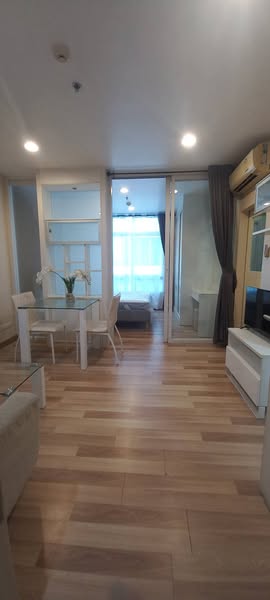 living room of Centric Scene Sukhumvit 64