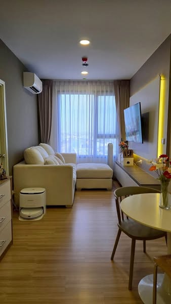 living room and bedroom of Chewathai Kaset-Nawamin