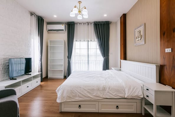 bedroom of Diya Valley Saraphi