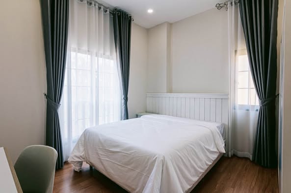 bedroom of Diya Valley Saraphi