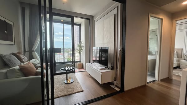living room and bedroom and room interior of Ideo Q Sukhumvit 36