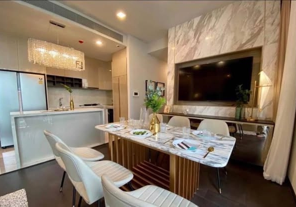 living room and kitchen of LAVIQ Sukhumvit 57