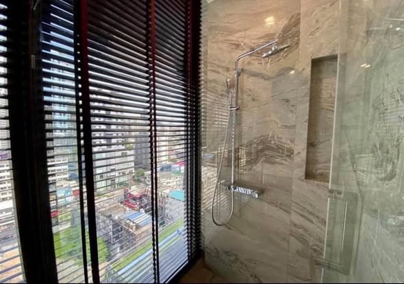 room interior of LAVIQ Sukhumvit 57
