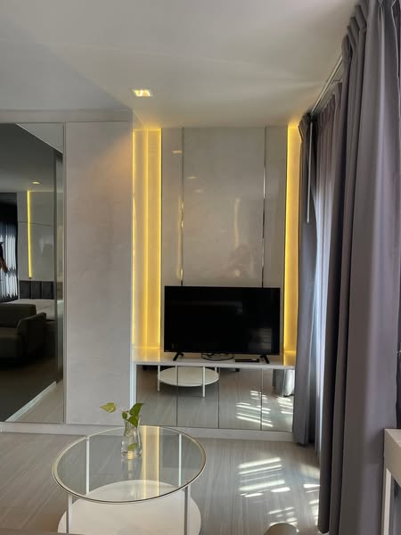 living room of Life Asoke – Rama 9