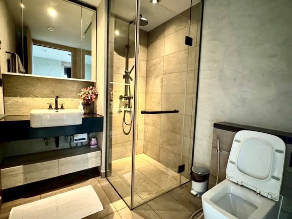 bathroom of Life Asoke