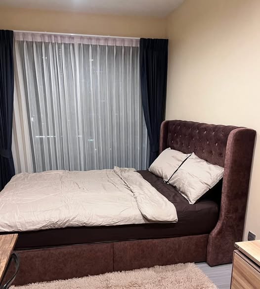 bedroom of Life Asoke Hype