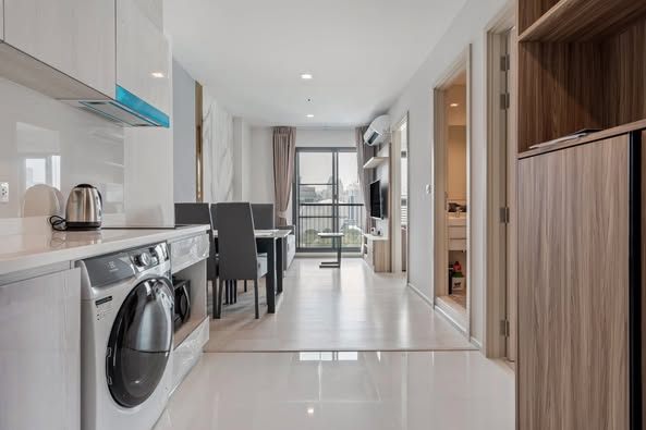 room interior and bathroom of Life One Wireless