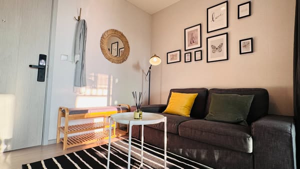 bedroom and living room of Life Sukhumvit 62