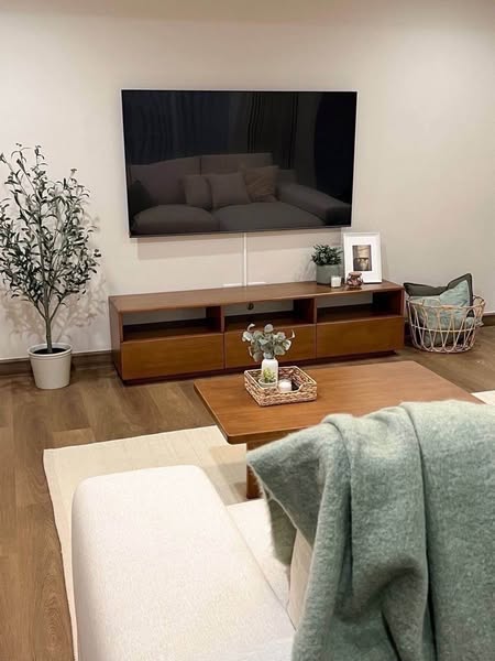 living room and bedroom of มบ.ลดาวัลย์ ศรีนครินทร์