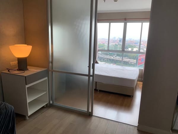 bedroom and room interior of Lumpini Place Rama 4 – Kluai Nam Thai