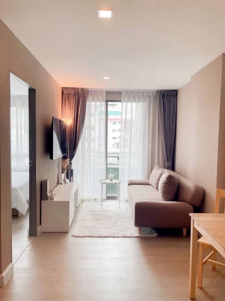living room and bedroom and room interior of Metro Luxe Ratchada