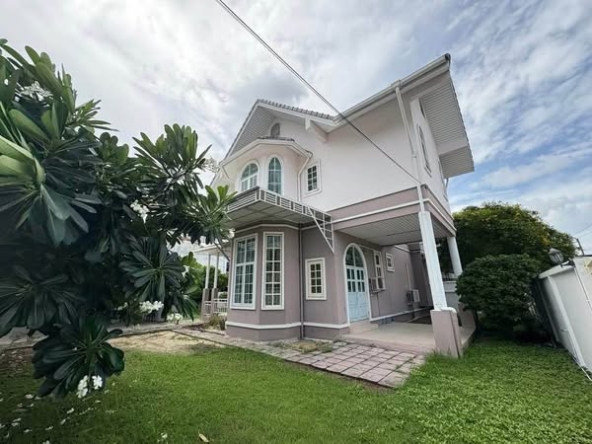 Mueang Thong 4 Village