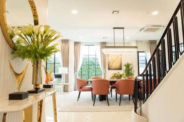 living room and room interior of Nantawan Rama 9 Srinakarin