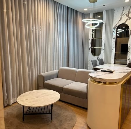 living room and bathroom of Noble Around Sukhumvit 33