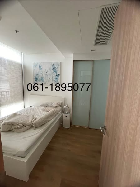 bedroom of Noble BE33